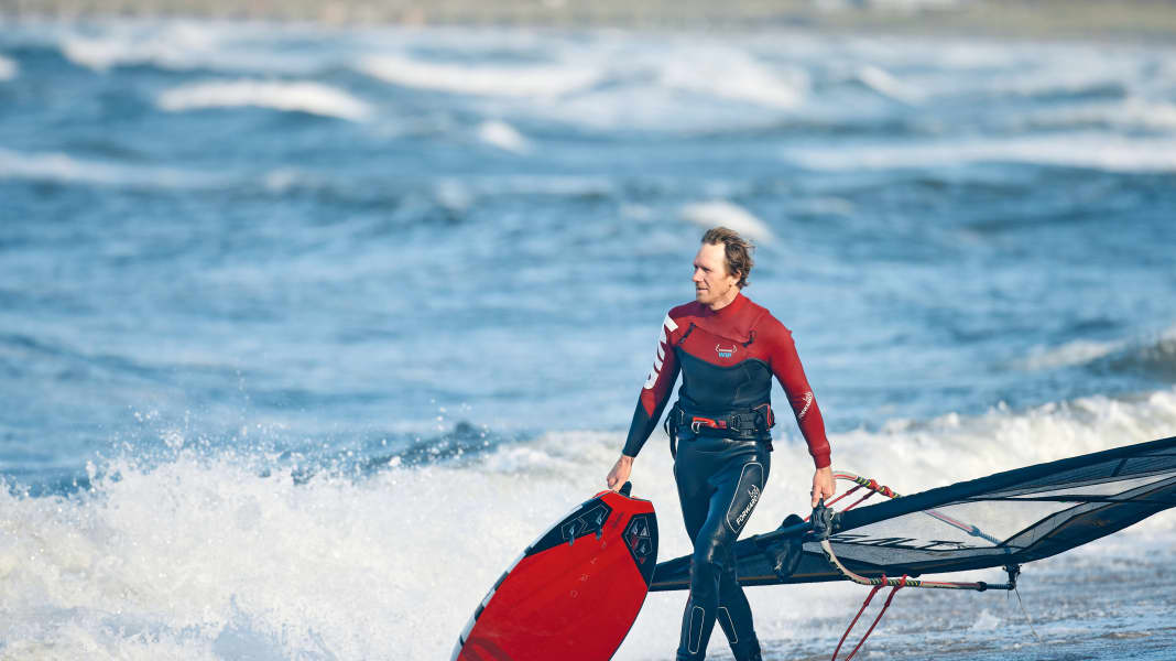 Neoprene with protectors: Forward WIP Steamer MK2 in test