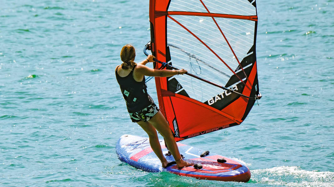 Vielseitiges WindSUP: Sport Vibrations Surf Multisport