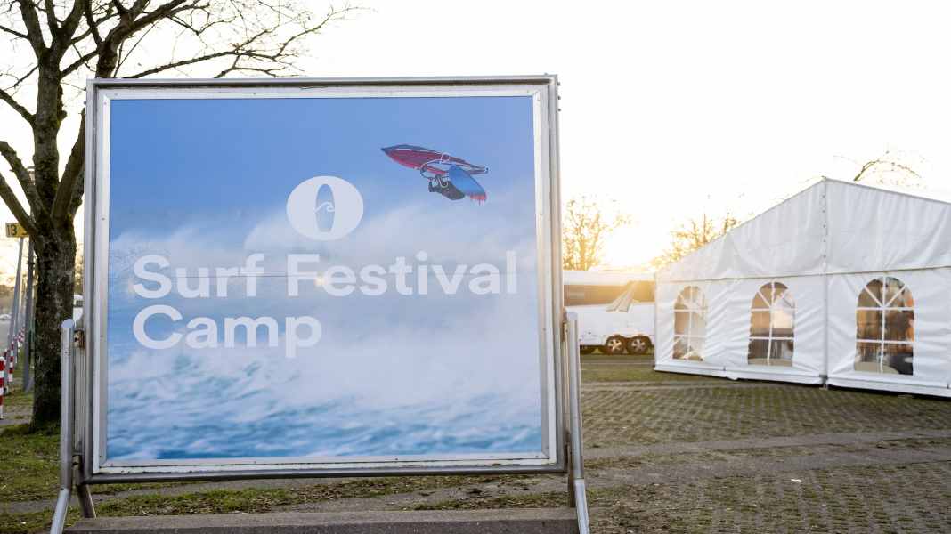 Camping and partying at boot Düsseldorf