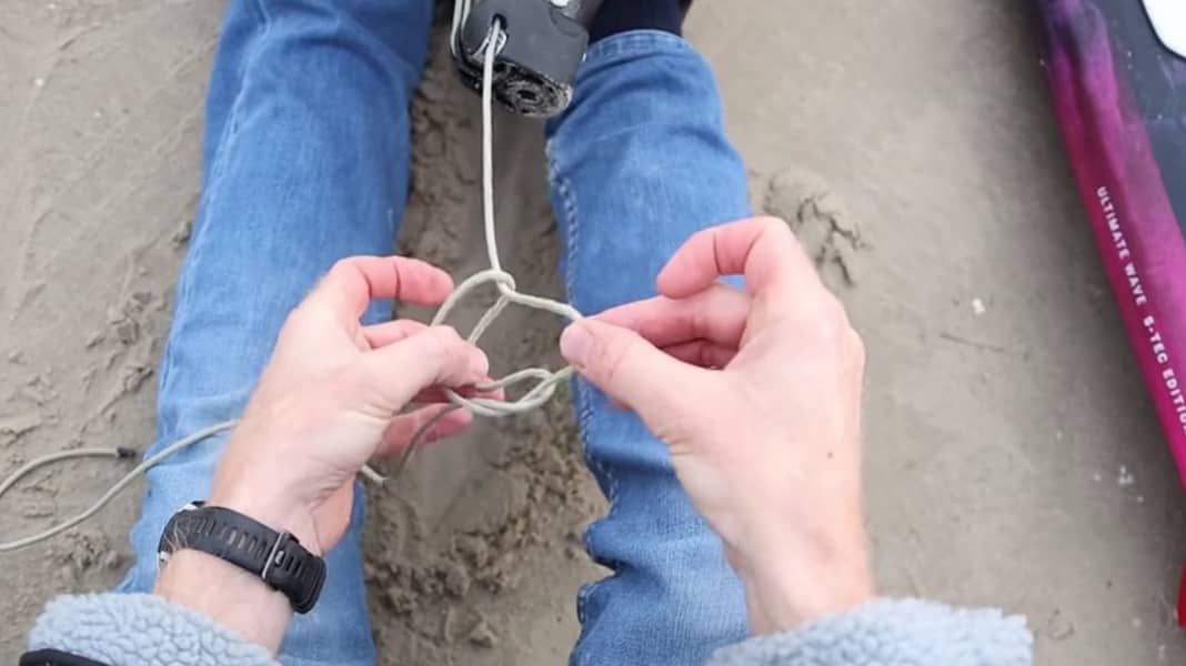 Lifehack: The magic loop - how to build a trimming aid for rigging sails