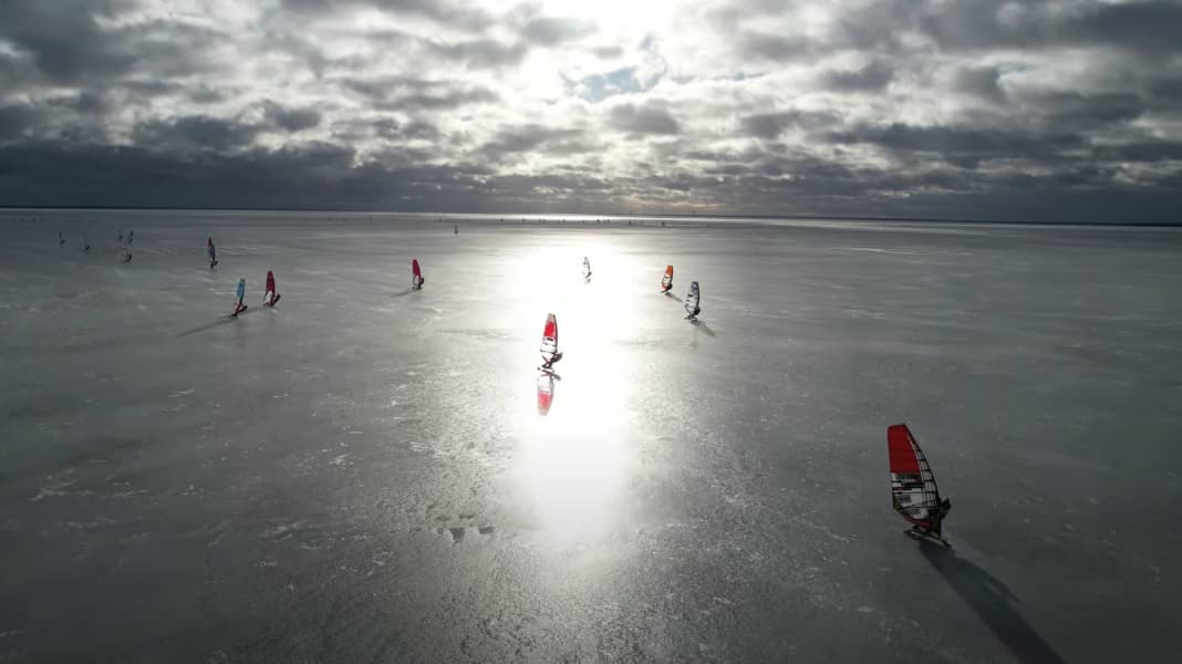 Posting des Tages: WM im Eis-Surfen in Litauen