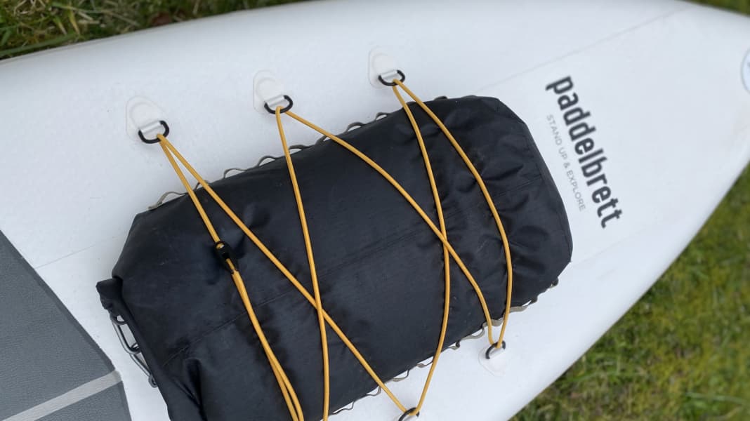 Elasticated straps: retrofitting a luggage net to the iSUP