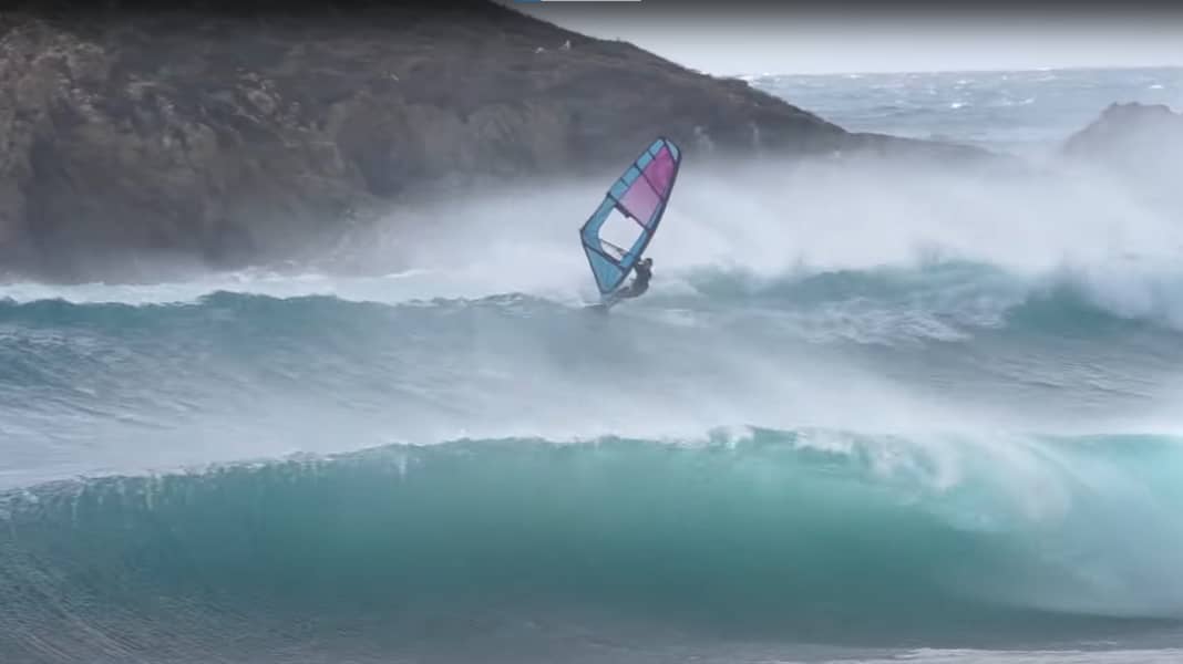 Action clip: Mast-high waves off the coast of Sardinia