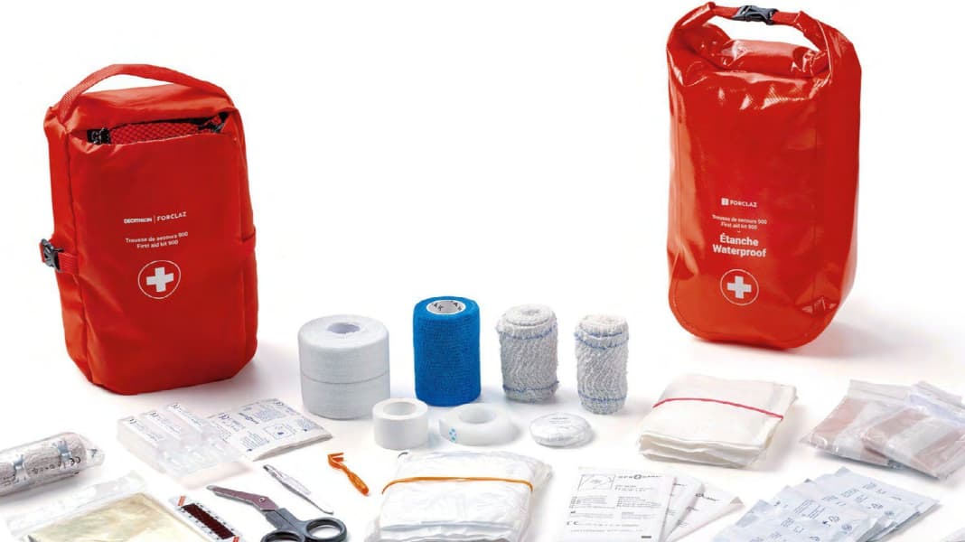 Decathlon first aid kit: 80 items for emergencies