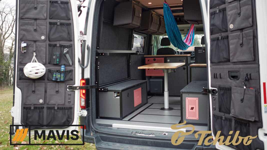 Camping & Vanlife: Modulares Van-Ausbausystem bei Tchibo