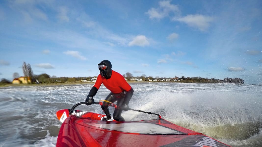 Keep warm pack The best winter accessories for windsurfers