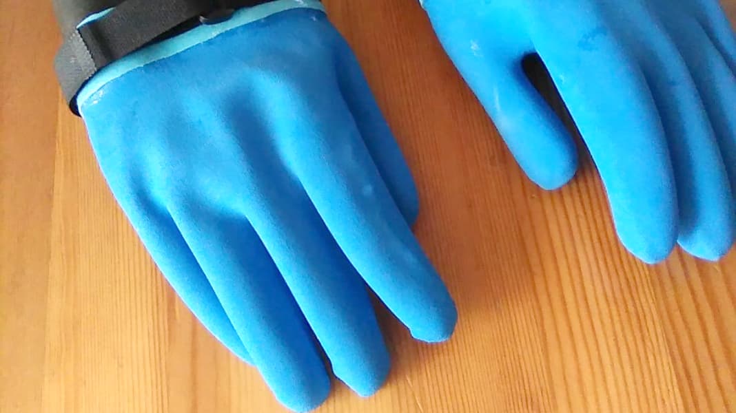 Build your own gloves for the winter SURF