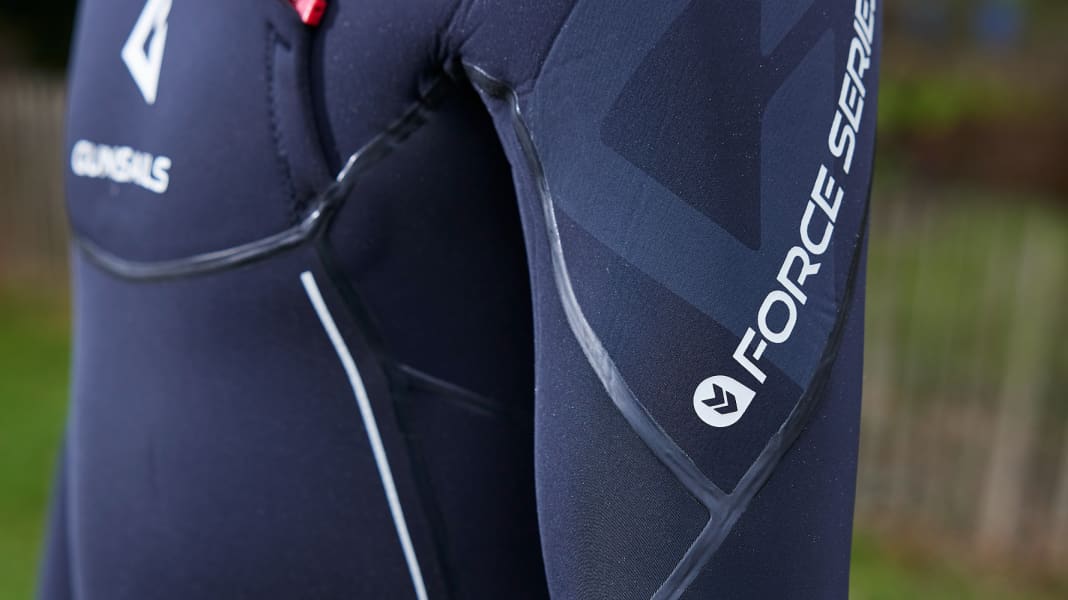 GunSails Force Semidry Hood - der preiswerte Winterneo im Test