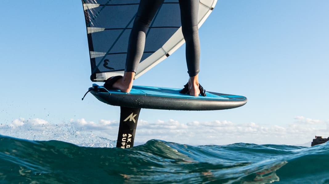 Test of the AK Durable Supply Tracer 1600 Foil