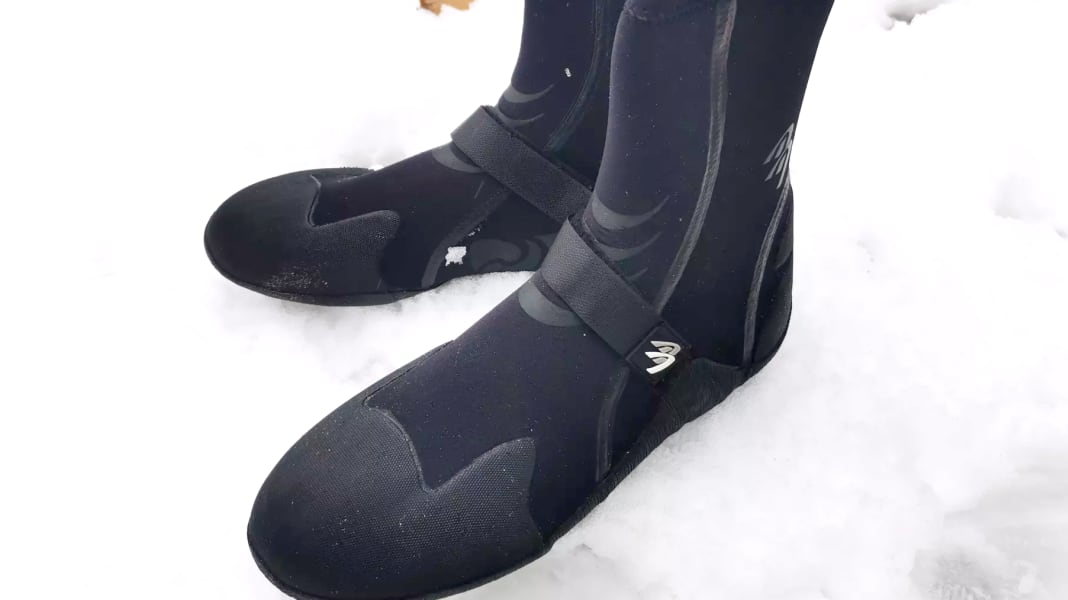 Test: Ascan Superdry - affordable premium surf shoe for cold days