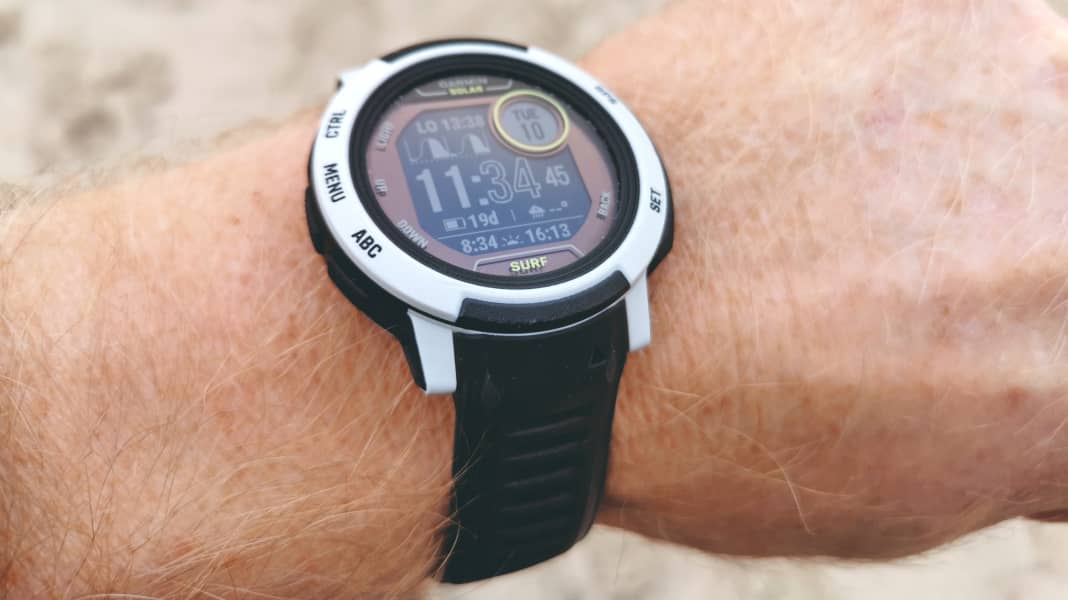 Test: Garmin Instinct 2 Solar Surf - Smartwatch für Wassersportler