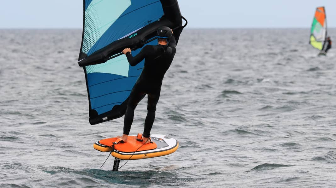 Duo Plate: Half solid, half inflatable - the new wingboard in the test