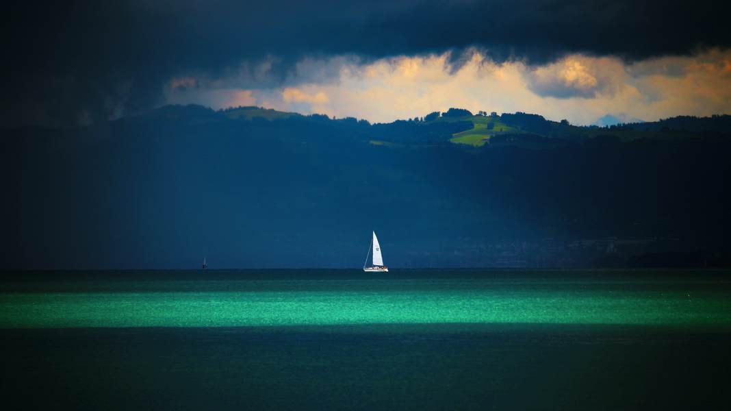 In distress at sea: Tragic boating accident on Lake Constance