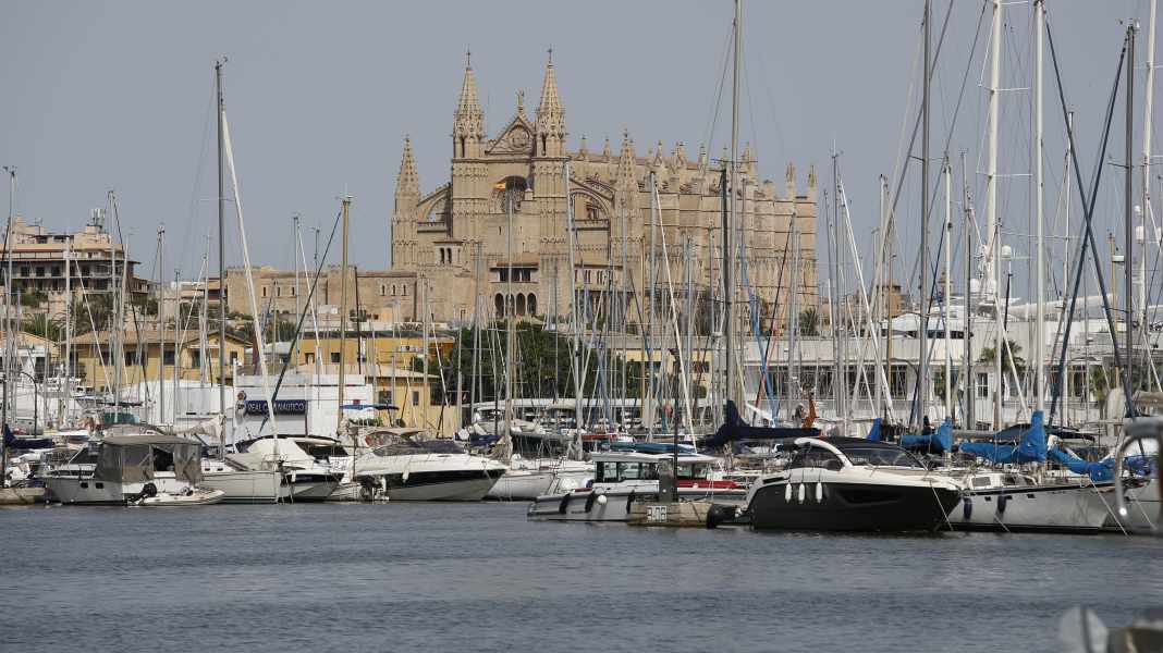 Spain: Stricter regulations for charter providers