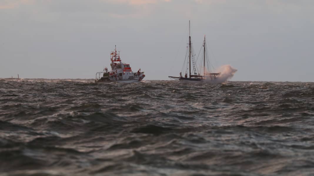 Seenot: Familie vor Norderney aus Lebensgefahr befreit