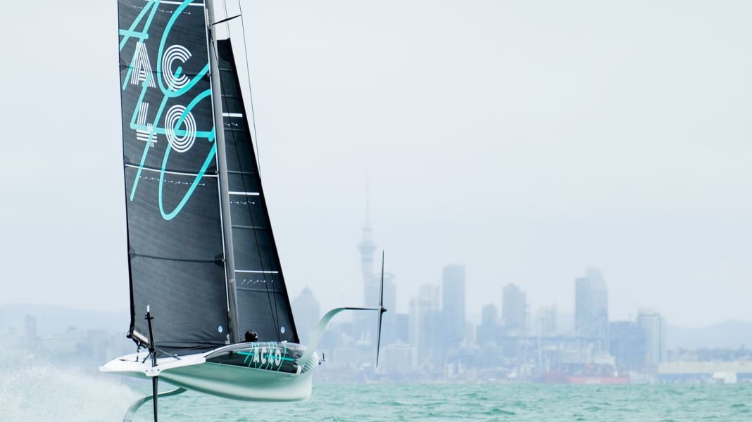 America's Cup: First flight tests of the new AC40 class for women and young people