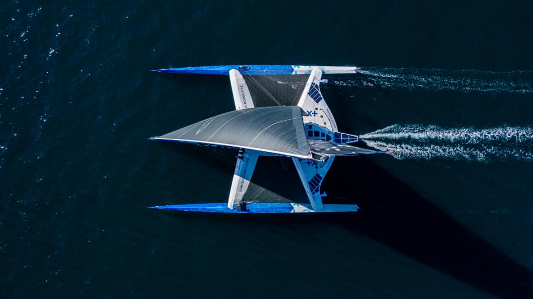 Banque Populaire 15: New competition for Gitana 18