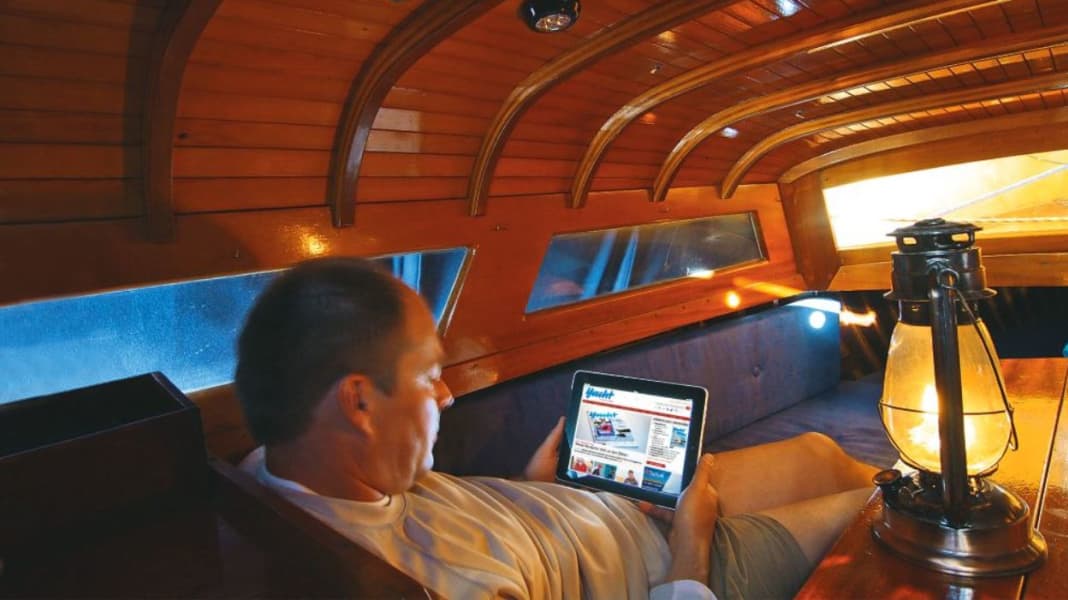 Communication: Internet on board - in harbour and on the high seas