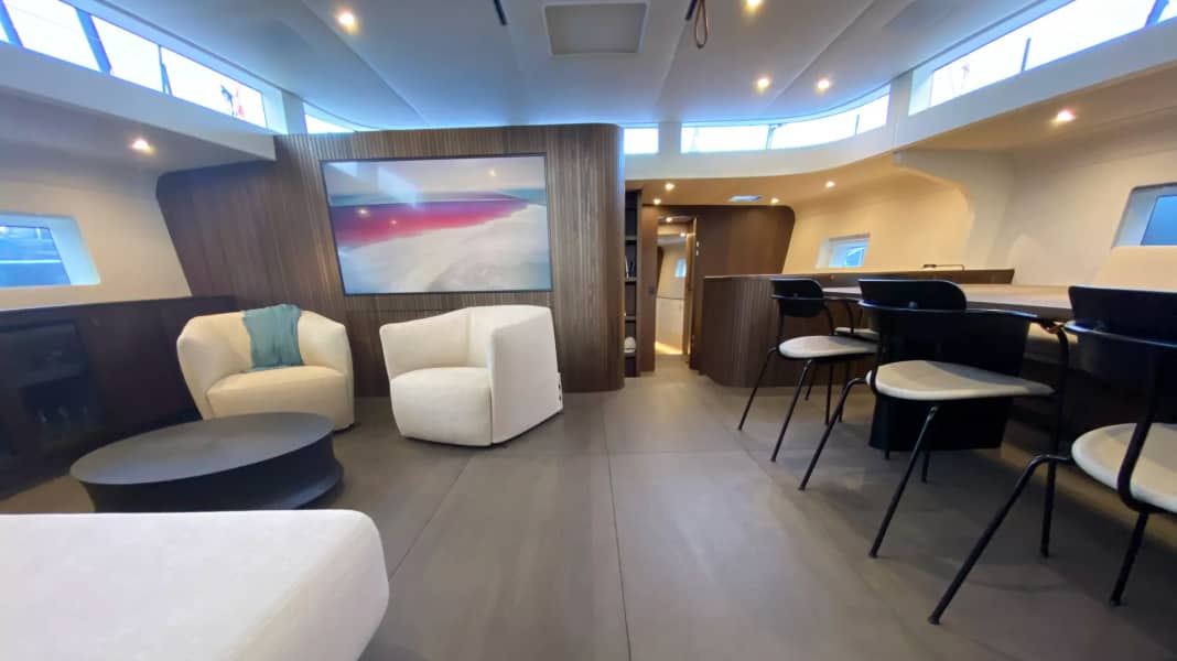 Yachting Festival Cannes: Y9 - the biggest at the end of the fair