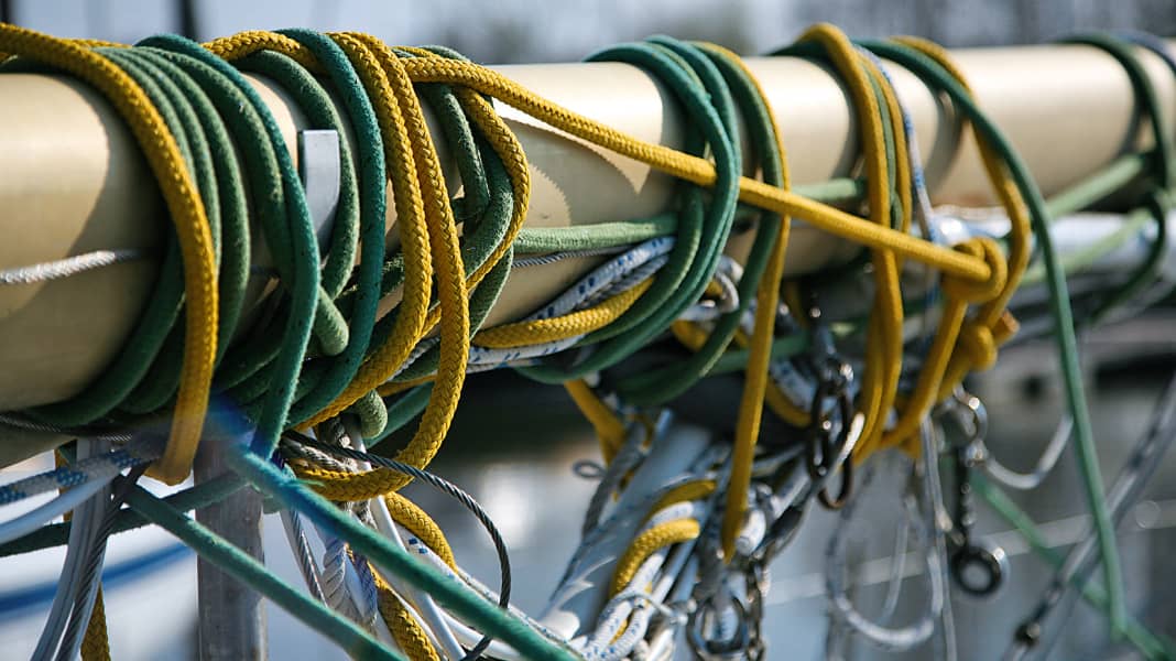 Lifehacks: 10 Tipps rund um den Mast im Winterlager