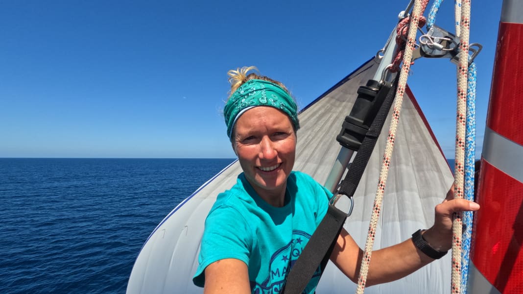 Circumnavigazione: Kirsten Neuschäfer continua a guidare la Golden Globe Race a Capo Horn