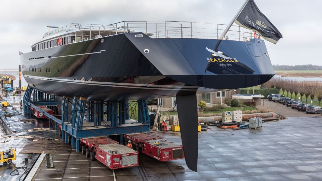 Royal Huisman zeigt 81-Meter-Schoner
