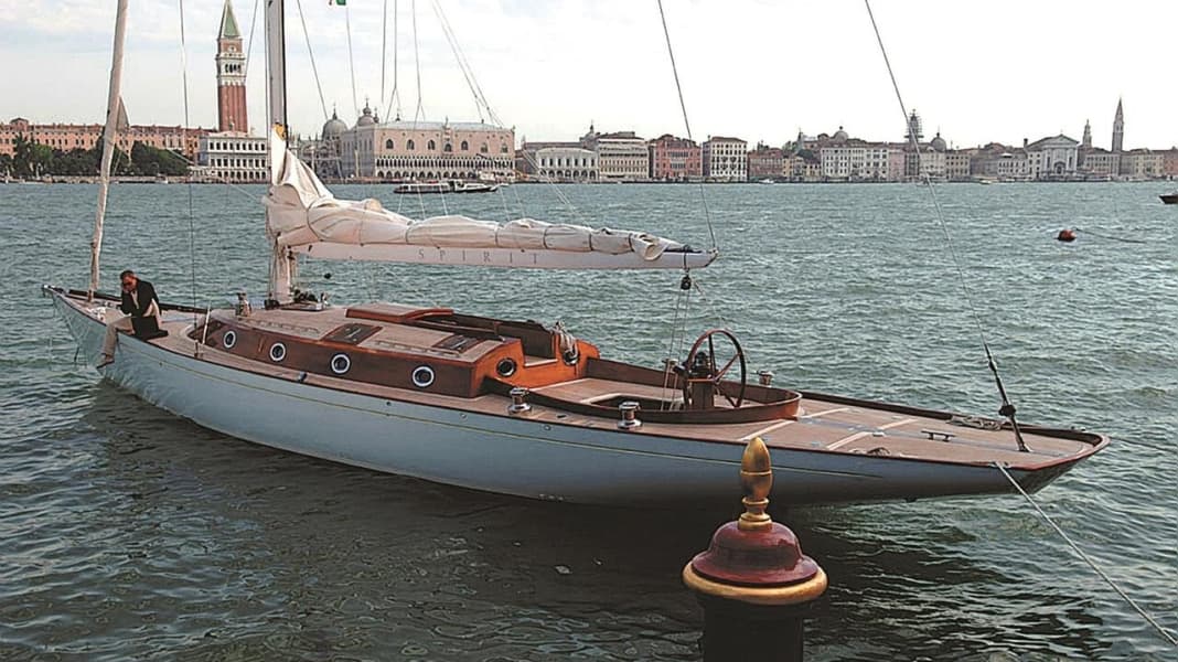 Classic: Bond yacht for sale