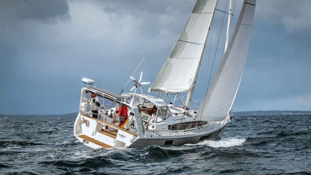 YACHT test: Ovni 450: French aluminium yacht for long cruises
