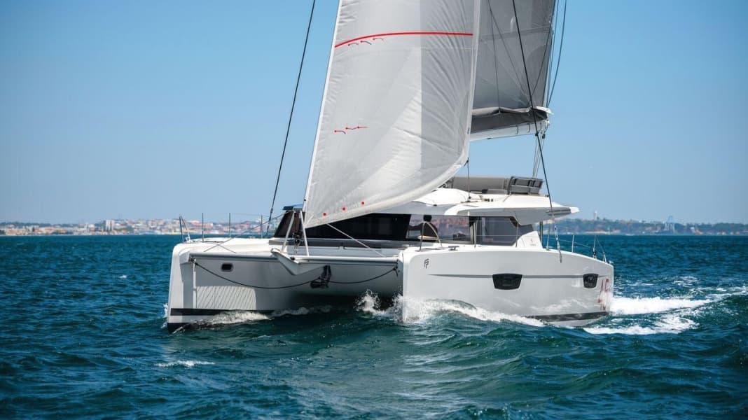 YACHT-Test: Elba 45: Neuer Mehrrumpfer von Fountaine Pajot