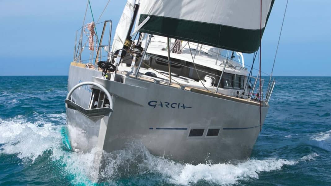 Acqua azzurra: Jimmy Cornell vende "Aventura".