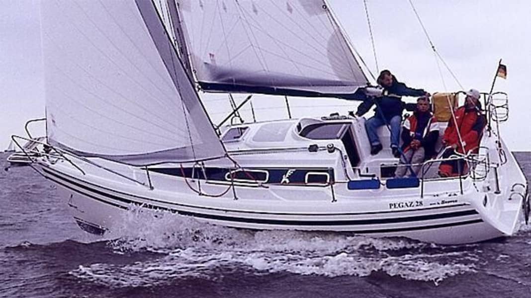 T&T - News: New coastal cruiser from Poland: Pegaz 28