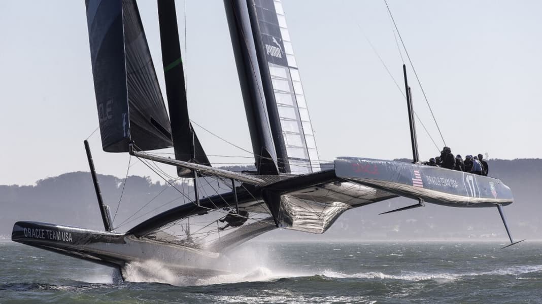 America's Cup : test d'aile pour l'AC72 d'Oracle | YACHT