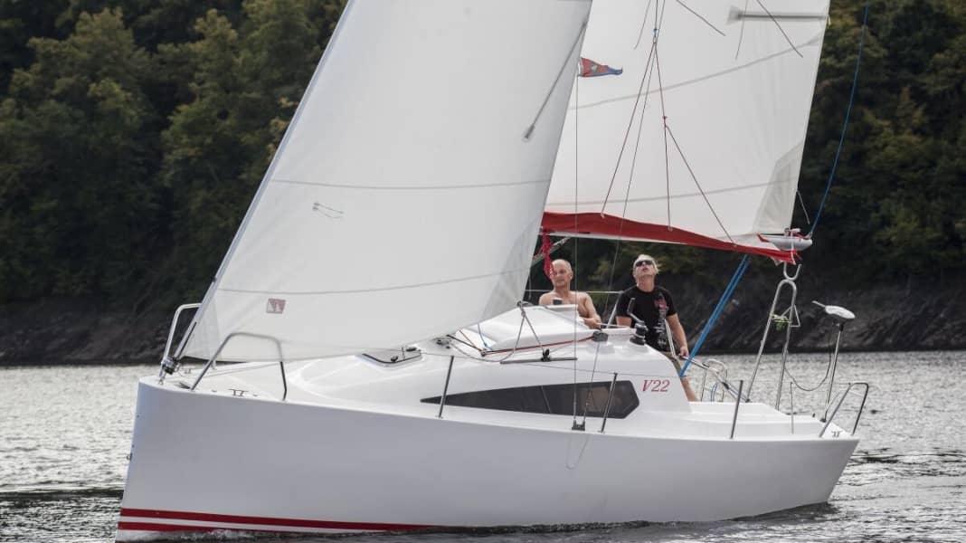 Small cruiser test: Viko S22: sobering results