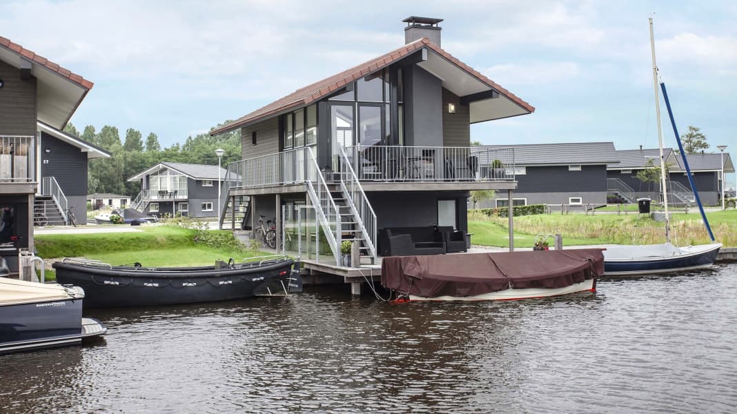 Pays-Bas : une maison et son propre bateau en vacances