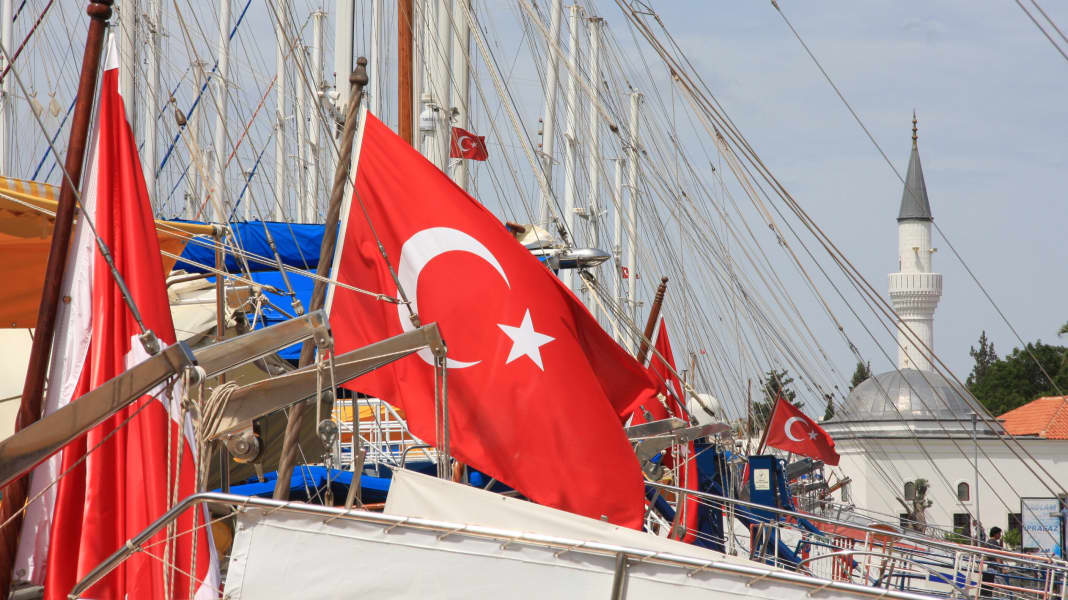 Chartermarkt: Zwingt die Türkei Charteryachten unter türkische Flagge?