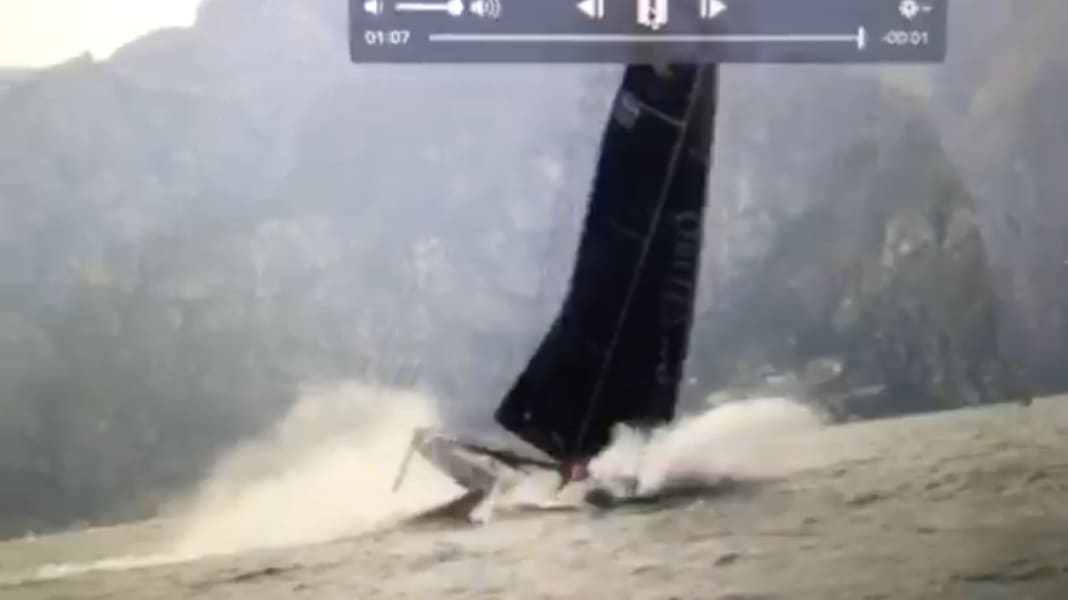 Unfall-Video: Boris Herrmann crasht in Presseboot