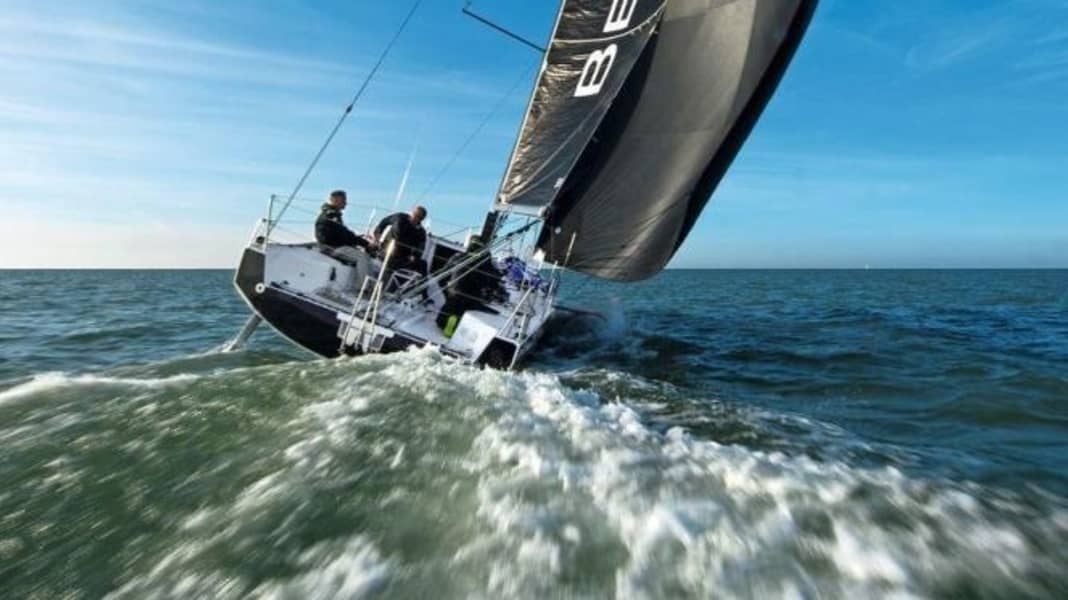 Beneteau Figaro 3 : Prix fabuleux pour l'aileron de grande série ? Eh bien, presque !