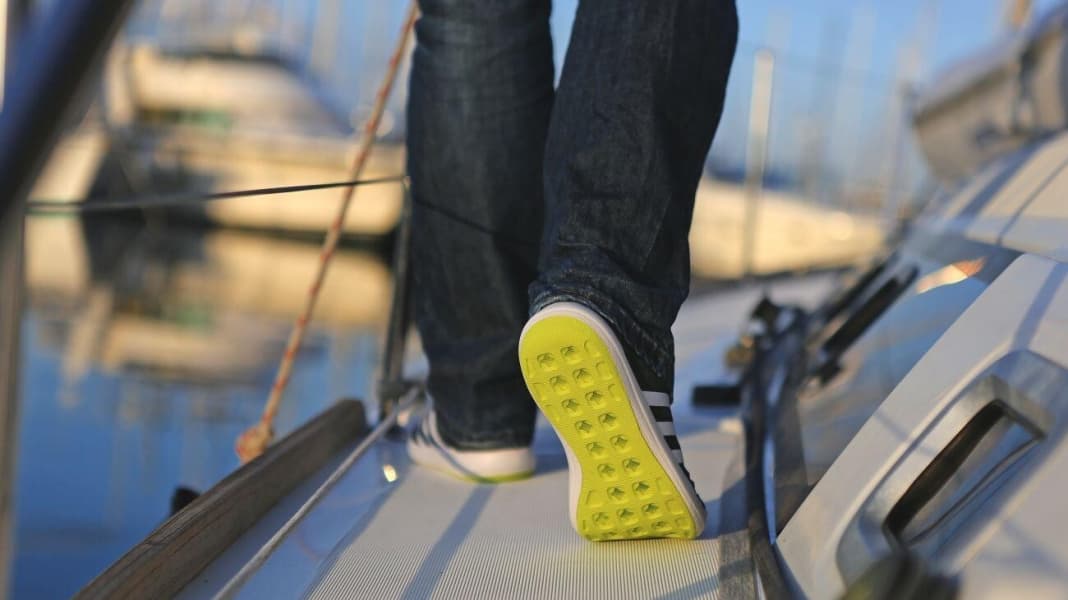 Sporty boat shoes discount
