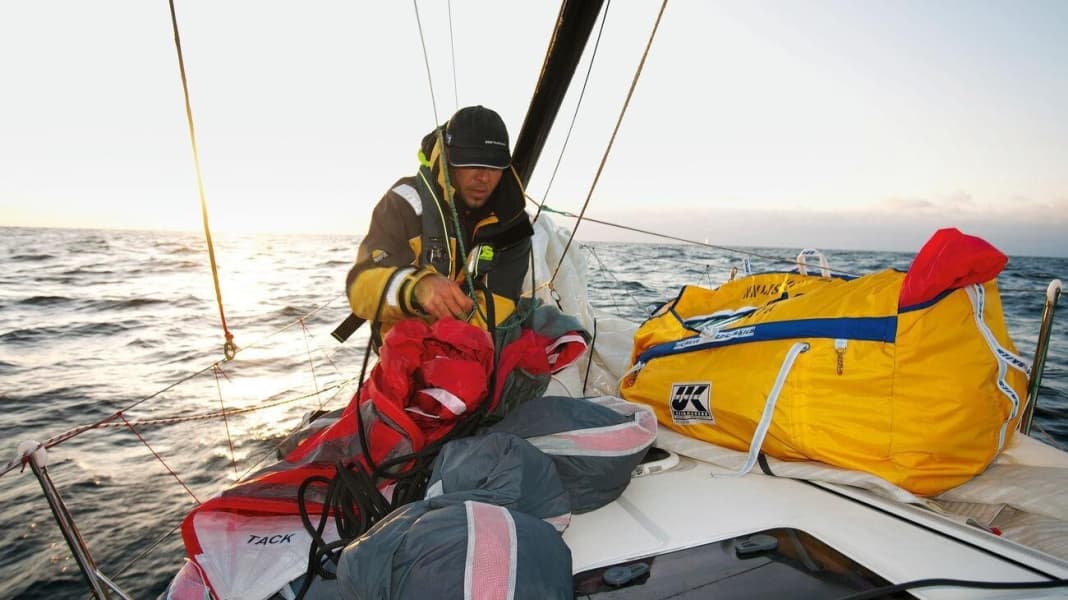 Conduzione della barca: Spinnaker o gennaker: Imballare correttamente le vele spaziali