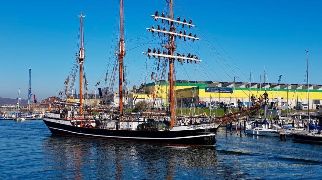 Long voyage: Sailing classrooms back home