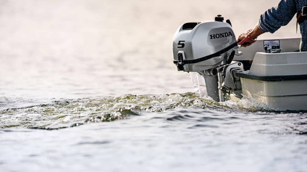 Equipment test: Outboard motors: comparison of small 5 hp outboards