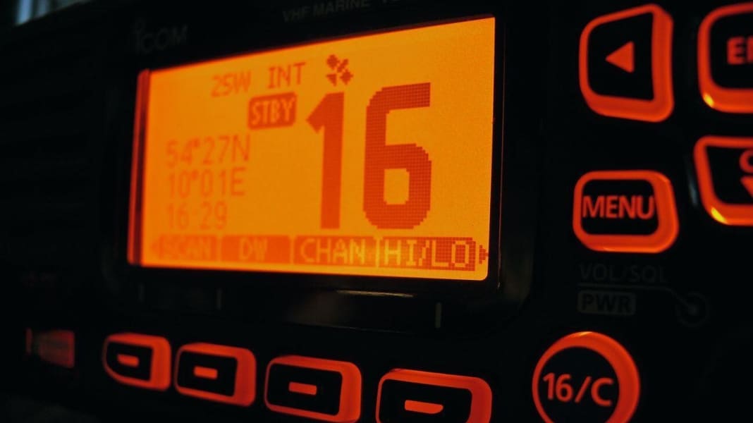 Equipment test VHF radios Perfect connection YACHT