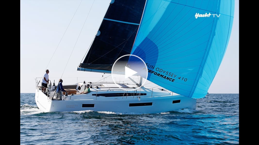 New cruising yacht: Sun Odyssey 410 with amazing innovations
