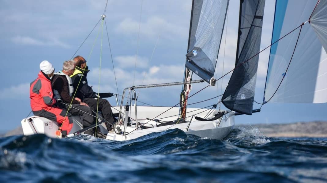 Testbericht: Kann die neue RS 21 den Sportboot-Bestseller J/70 ablösen?