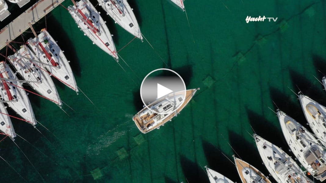 Mooring and casting off: Preparing port manoeuvres correctly - Top 14 tips