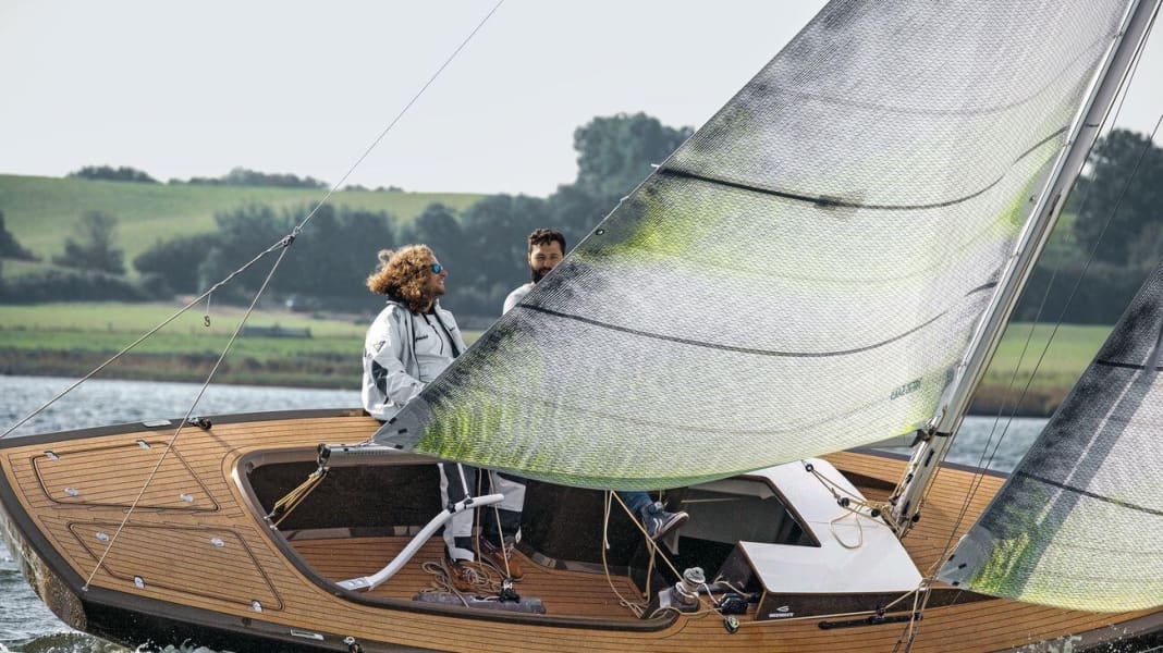 Das besondere Boot: Nachhaltiger Bootsbau: Daysailer Flax 27 aus Flachsfasern