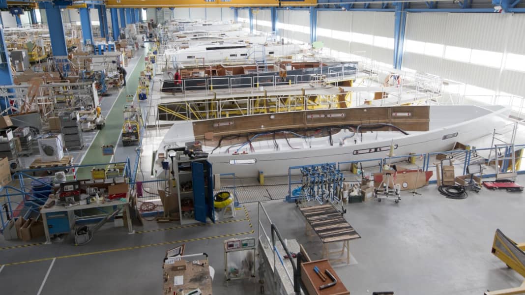 Coronavirus: standstill at the production lines. Shipyards in lockdown mode