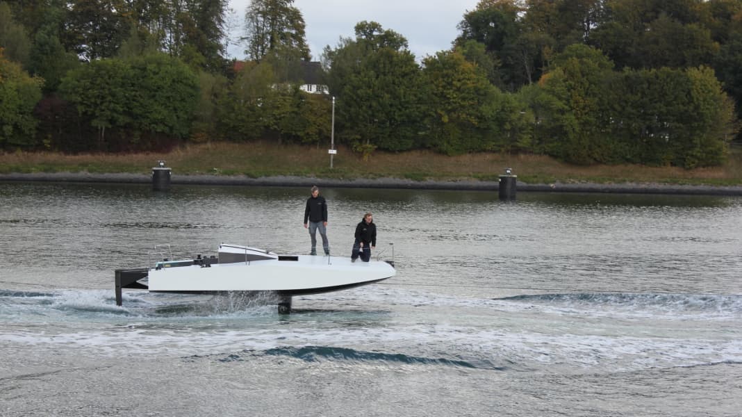 Neue Boote: Erste Flugstunde für den Knierim-Mini