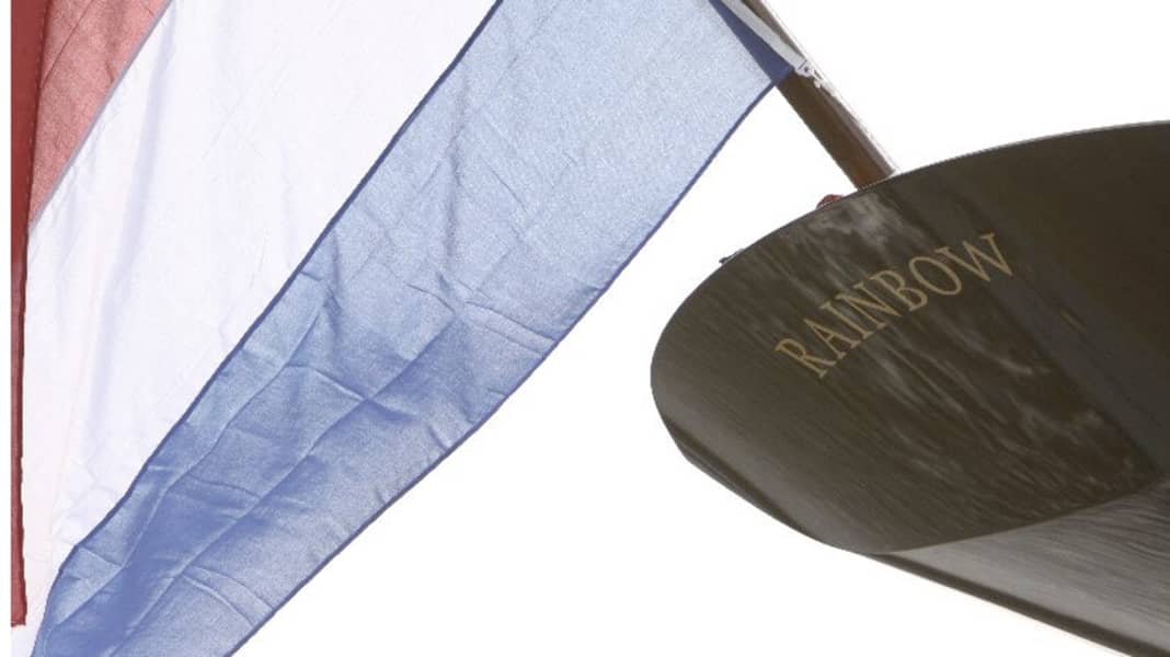 J-Class: Replica of the J-Class "Rainbow" sails