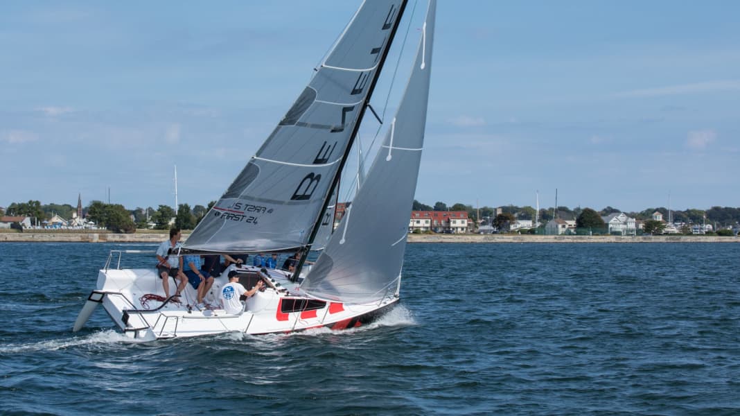 Beneteau: Aus Seascape wird First. Und Oleu ist Generalimporteur